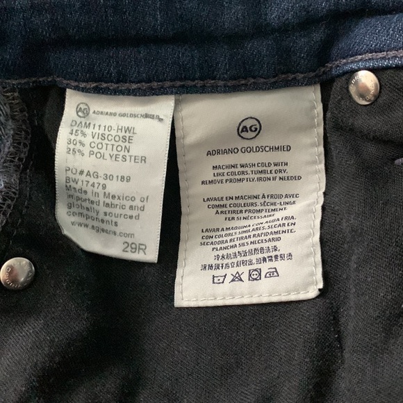 AG (Adriano Goldschmied) size 29 cigarette leg, dark wash, soft denim jeans - Picture 2 of 4